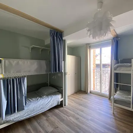 Auberge de jeunesse Bohobos *