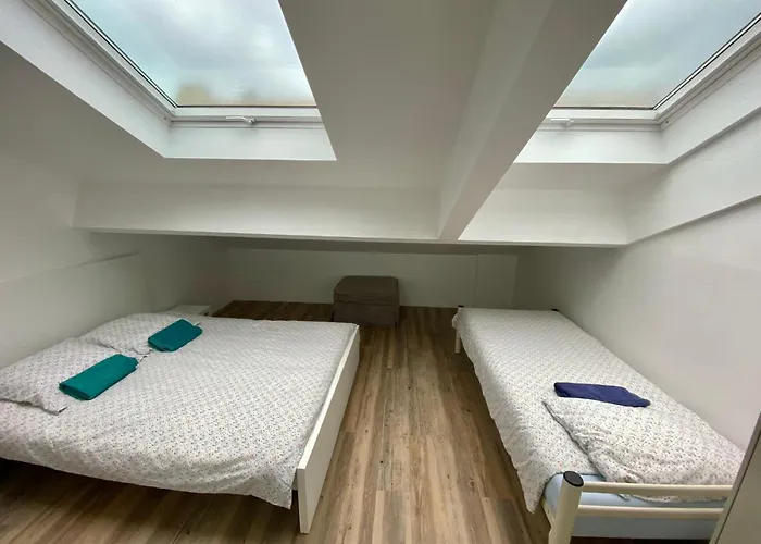 Bohobos Хостел *