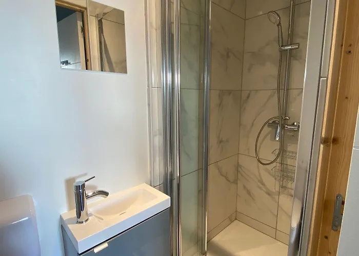 Bohobos Hostel Antibes