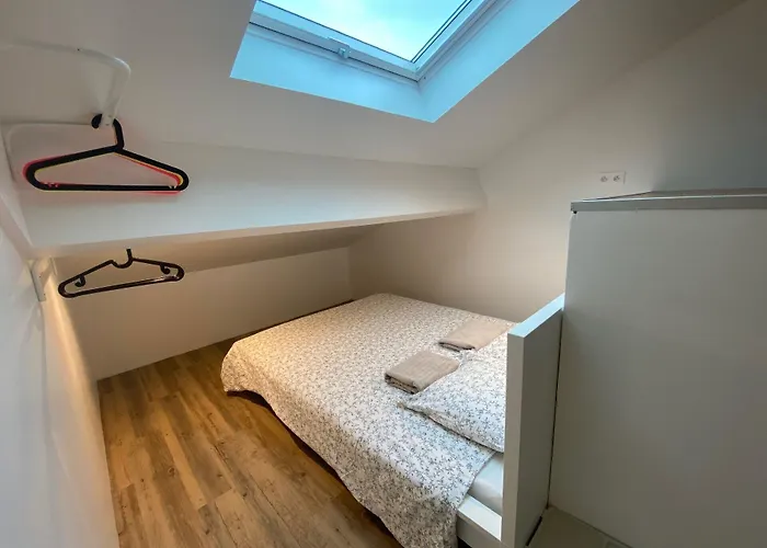 Bohobos Hostel Antibes