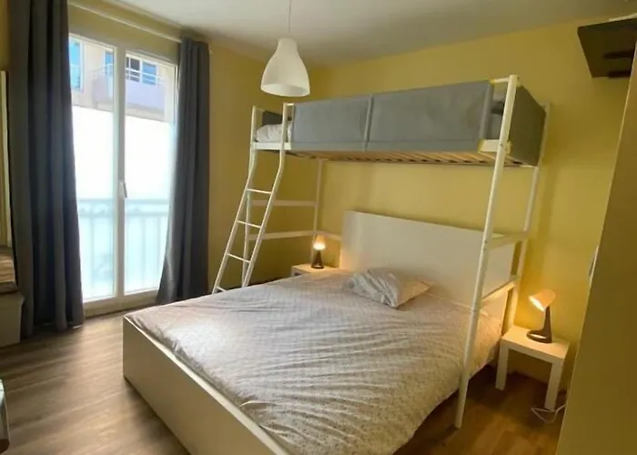 Bohobos Хостел *